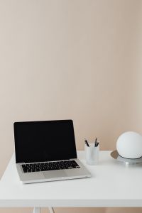 Kaboompics - Laptop and coffee - empty screen - mockup