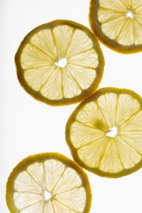 Kaboompics - Lemon Slices in Backlight