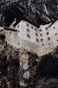 Kaboompics - Predjama castle at the cave mouth in Postojna, Slovenia