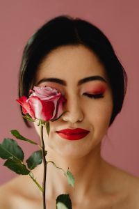 Kaboompics - Valentine's Day Photoshoot with a Beautiful Asian Woman