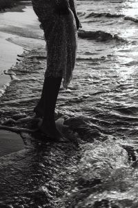 Kaboompics - Black and White Barefoot Legs in Shallow Waves