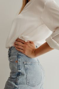 Women’s High-Waisted Wide-Leg Jeans and Casual Denim Outfit Inspiration
