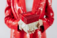 Kaboompics - Girlboss With a Gift