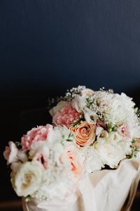 Kaboompics - Bouquet of flowers in a bag with some fairy lights