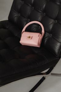 Kaboompics - Pink Pumps Beside a Fashion Magazine