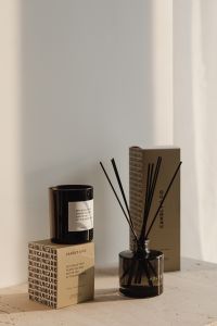 Kaboompics - Product photography - candles and diffuser - fragrances - branding - packaging