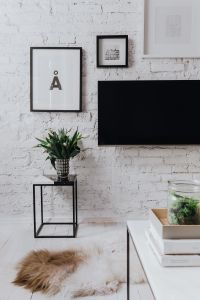 Kaboompics - Living Room With Scandi Interior Design, Un'common Marble Table