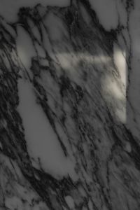 Kaboompics - Dark Arabescato Marble with Dramatic Light Reflection