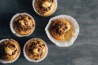 Kaboompics - Homemade chocolate chip muffins