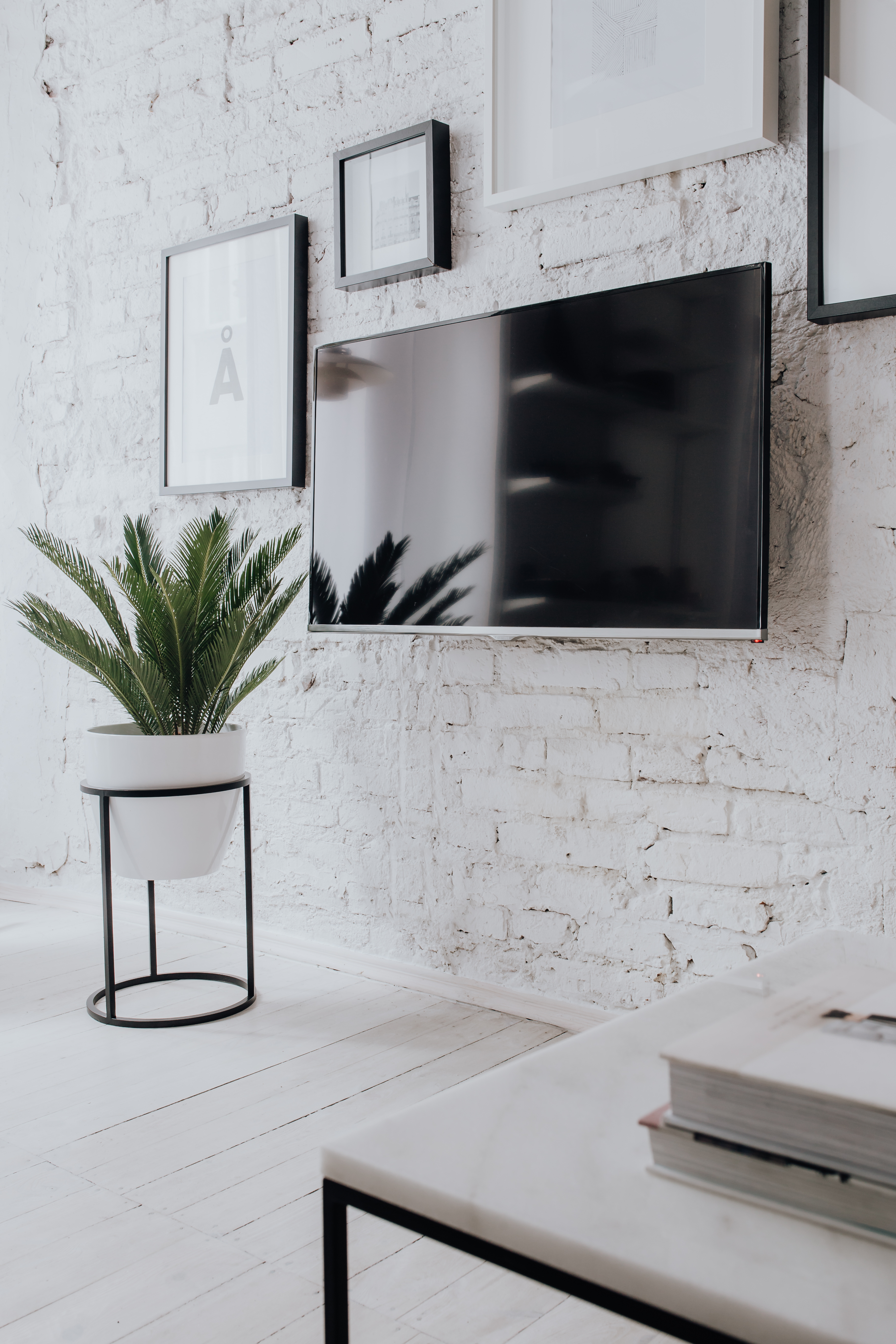 Living Room With Scandi Interior Design, Un'common Marble Table