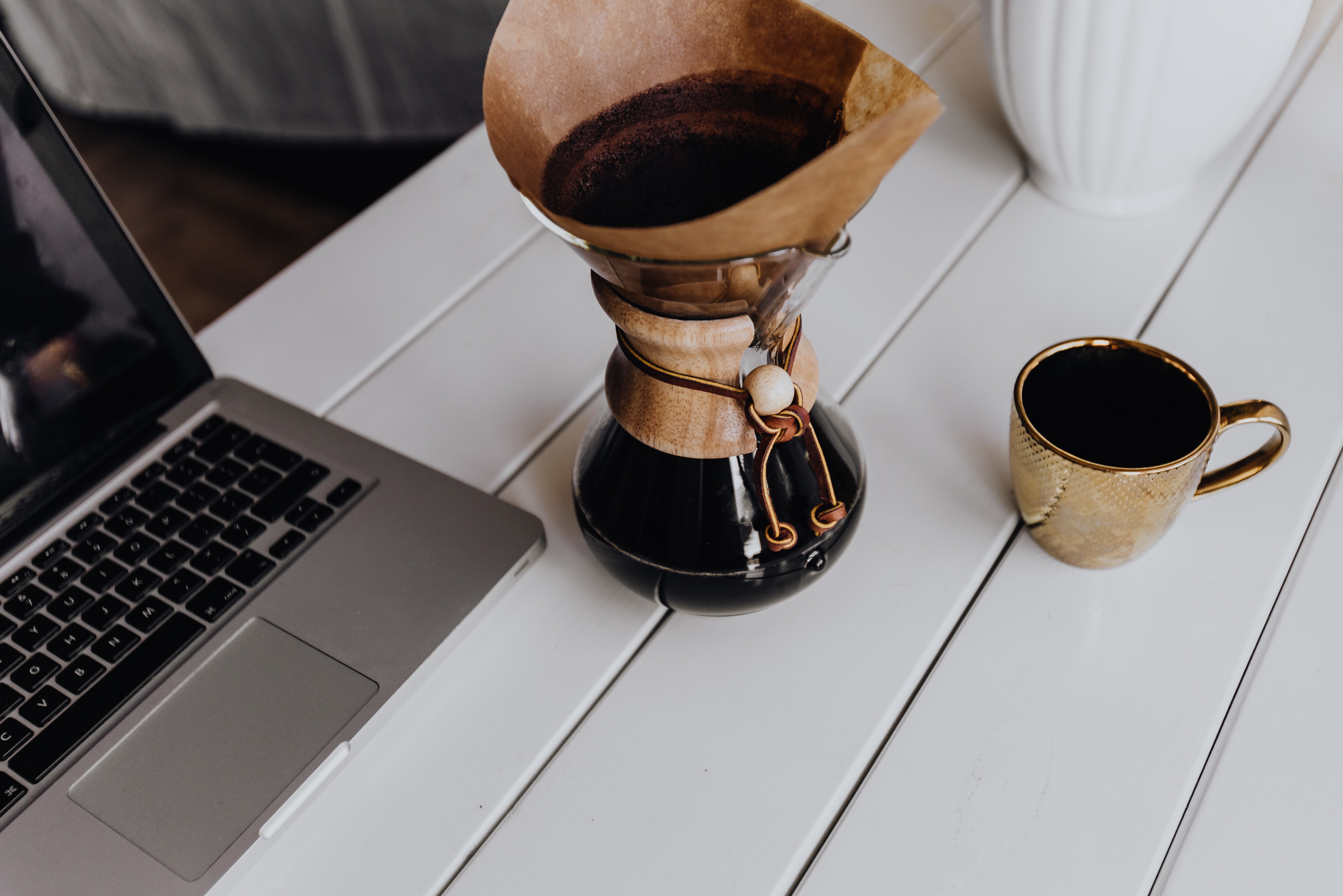 Chemex Coffee Maker with Gold Cup