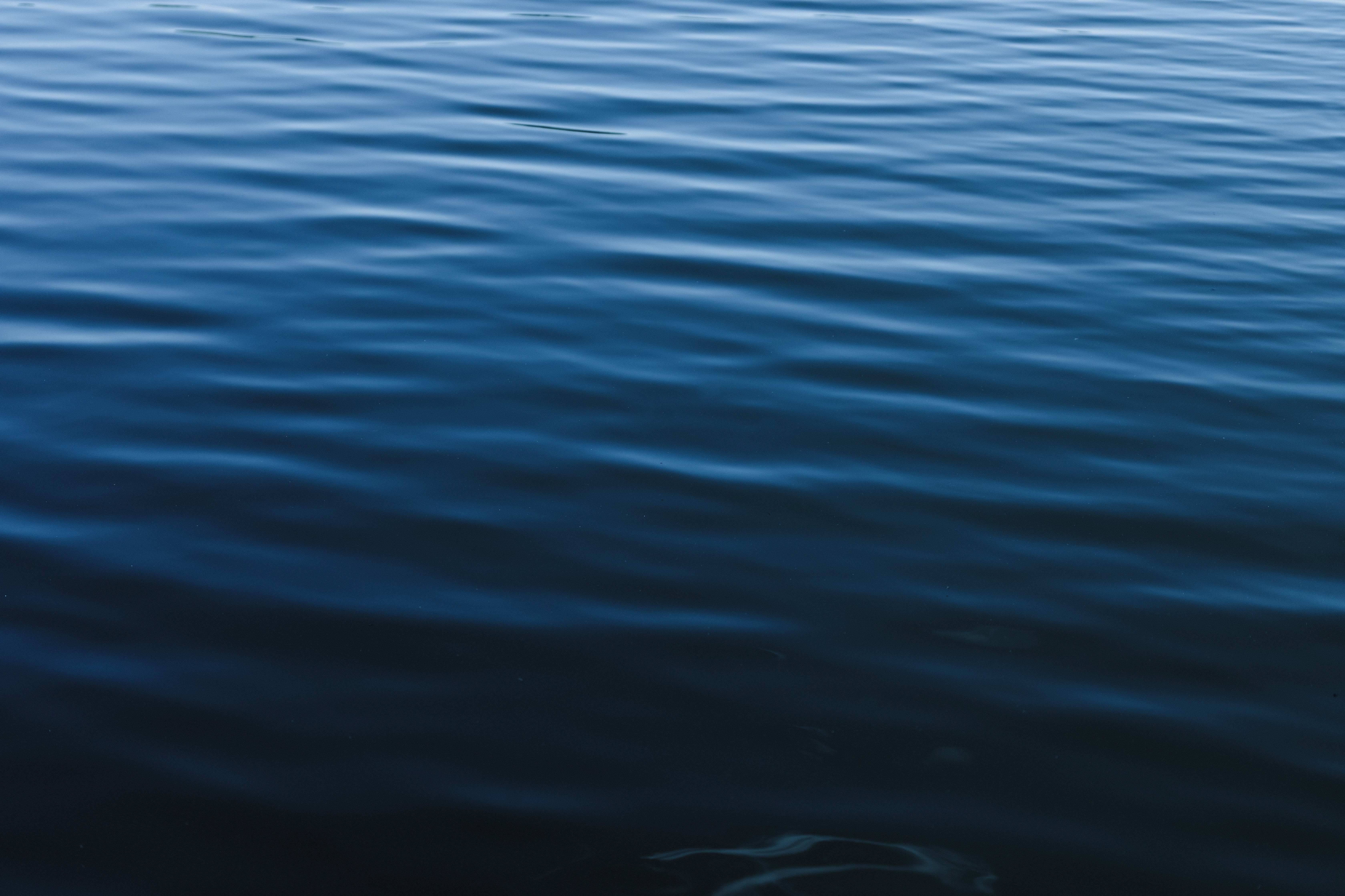 dark blue sea wallpaper